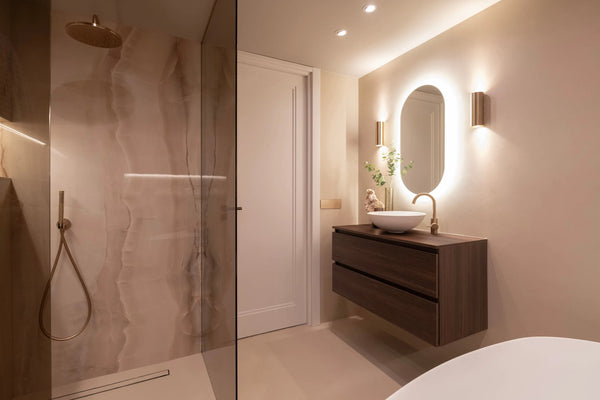 Waar mogen schakelaars en stopcontacten in de badkamer worden geplaatst? Design schakelmateriaal