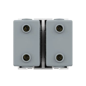 Witte Livolo dubbele USB aansluiting voor een nette laadoplossing in design schakelmateriaal