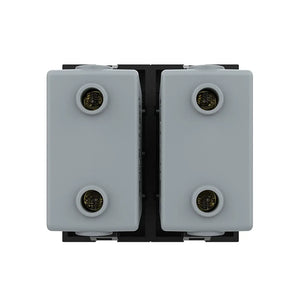 Zwarte Livolo dubbele USB aansluiting voor een nette laadoplossing in design schakelmateriaal