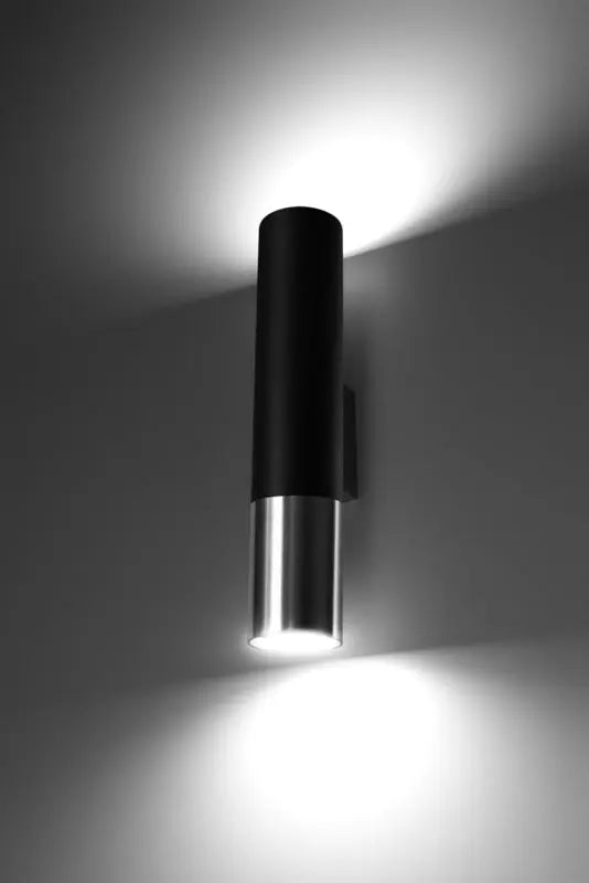 Wandlamp | Zwart met zilveren buitenzijde | Onder en boven | Luxe LED Livolo Nederland B.V.